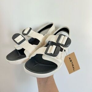 Astral Webber W sandals